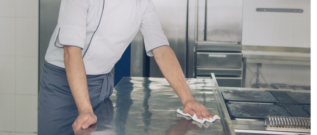 How to Keep a Commercial Kitchen Organized and Clean - Sani